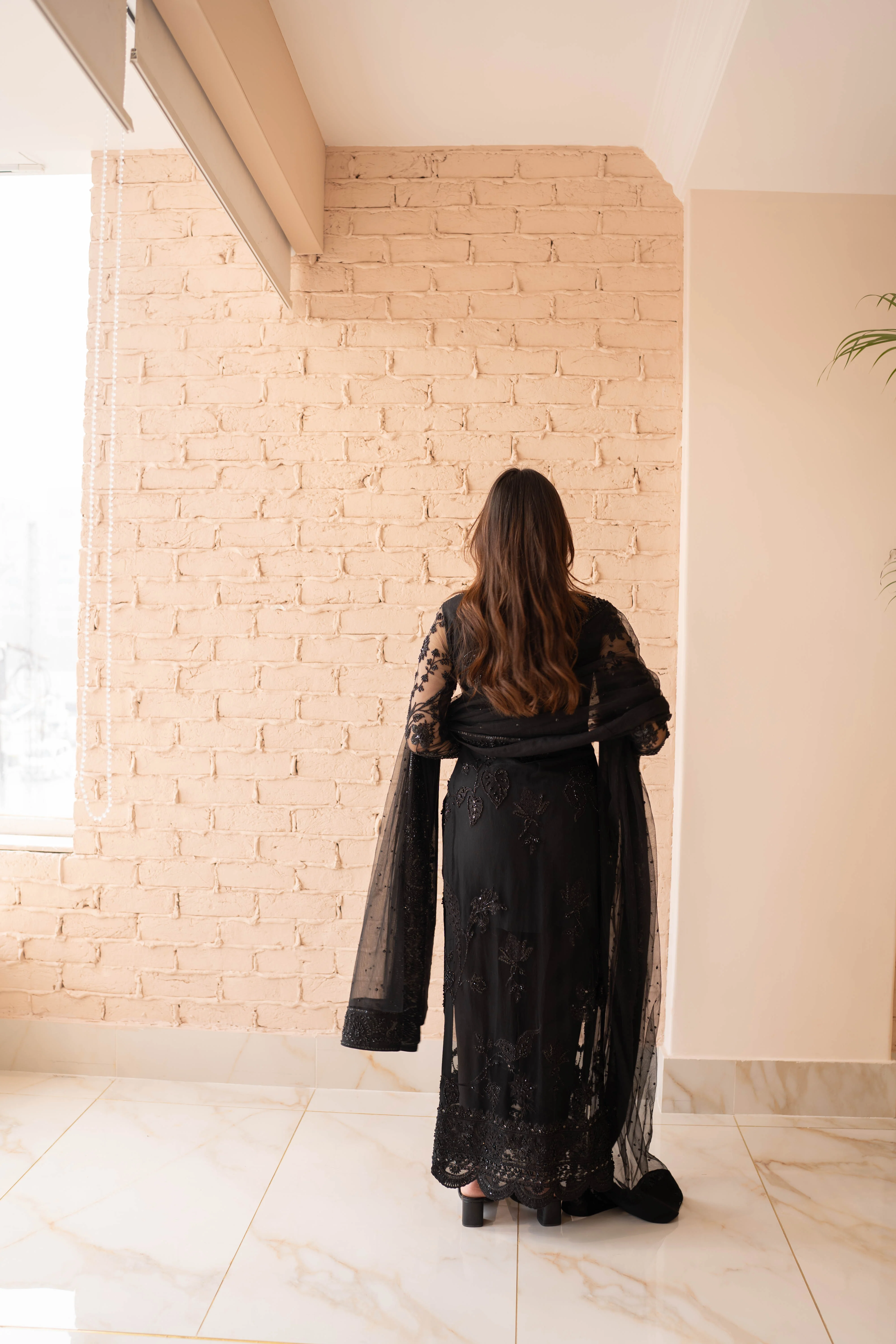 AATISH GOWN (SHBLK 1) - Image 10