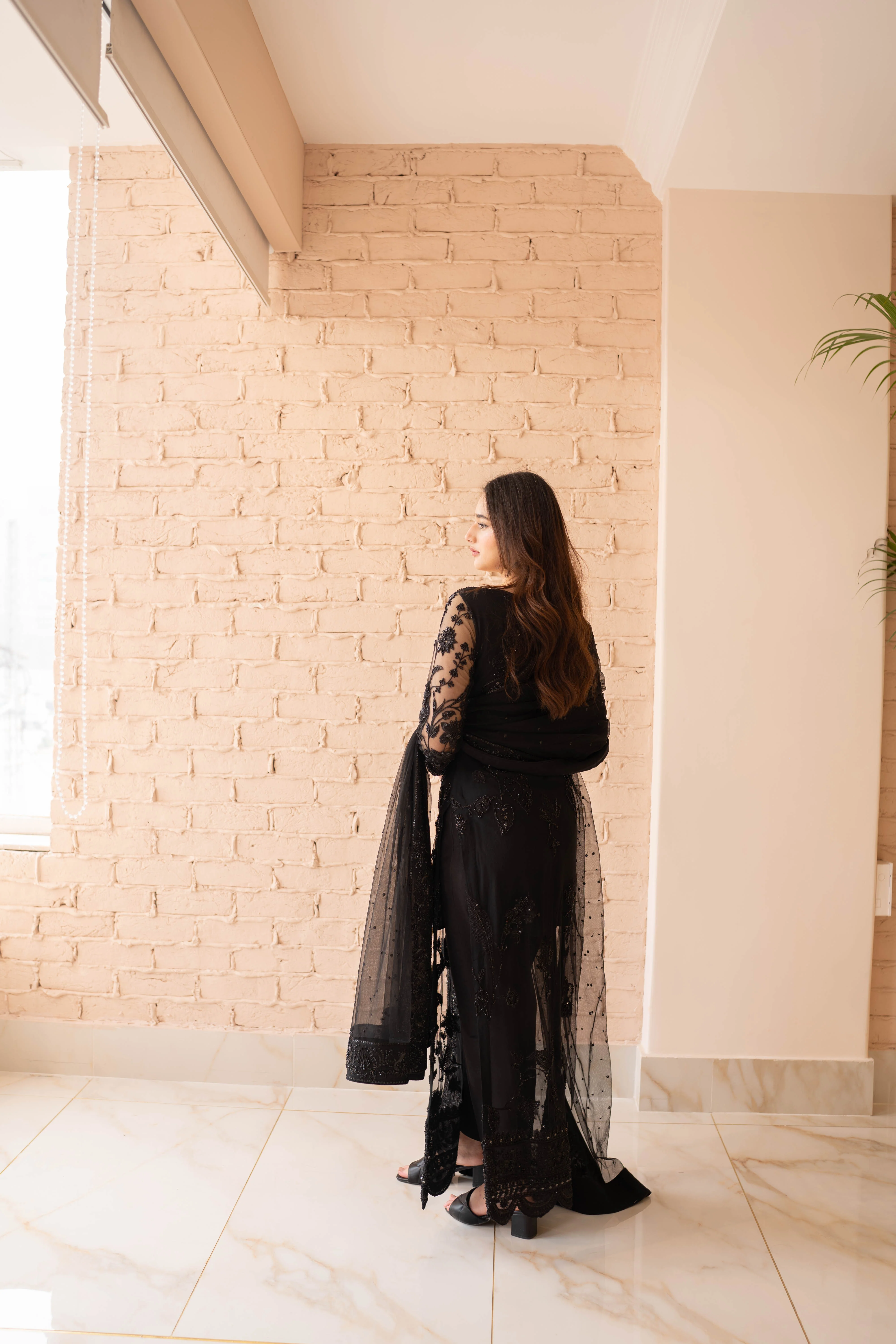 AATISH GOWN (SHBLK 1) - Image 13