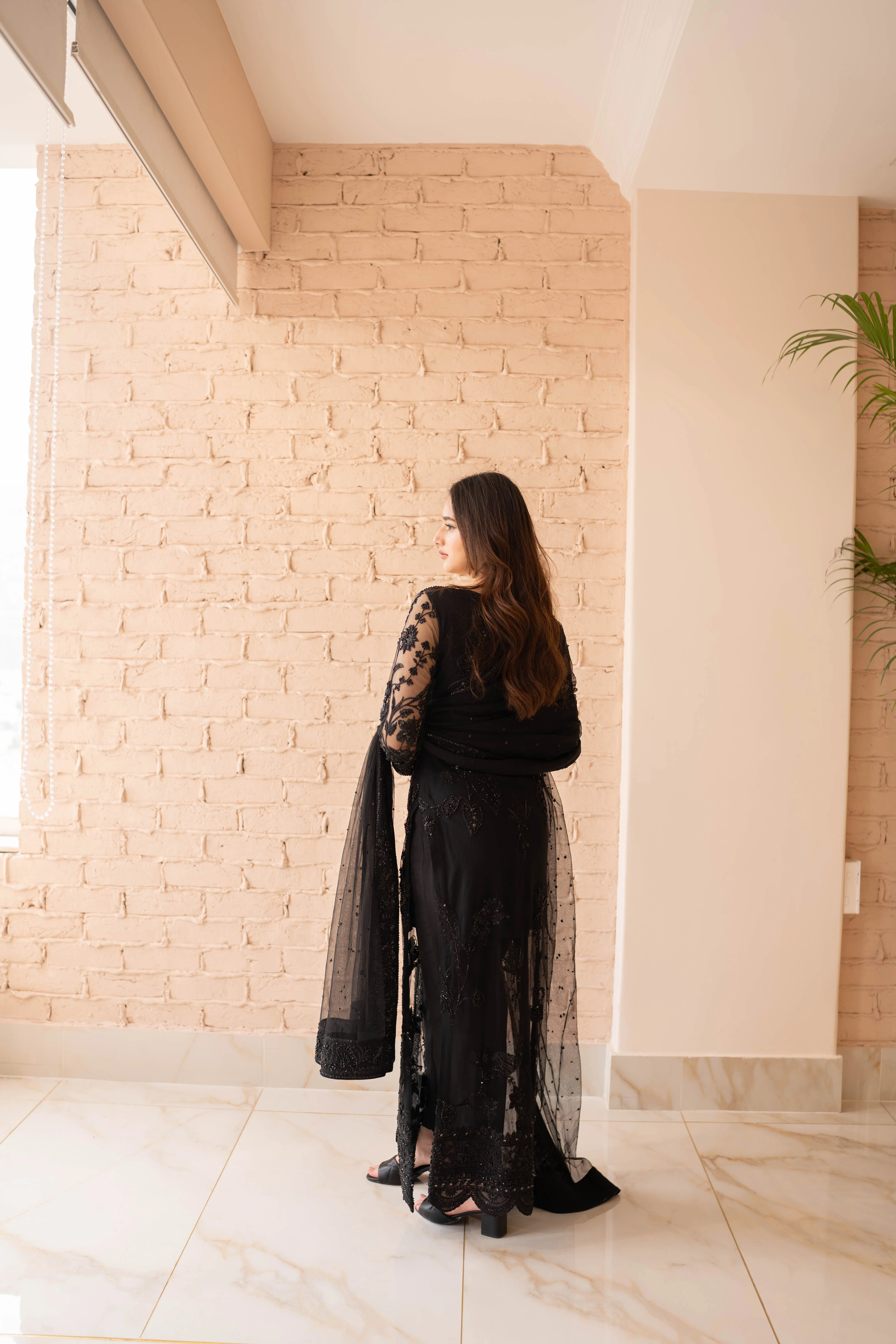 AATISH GOWN (SHBLK 1) - Image 14