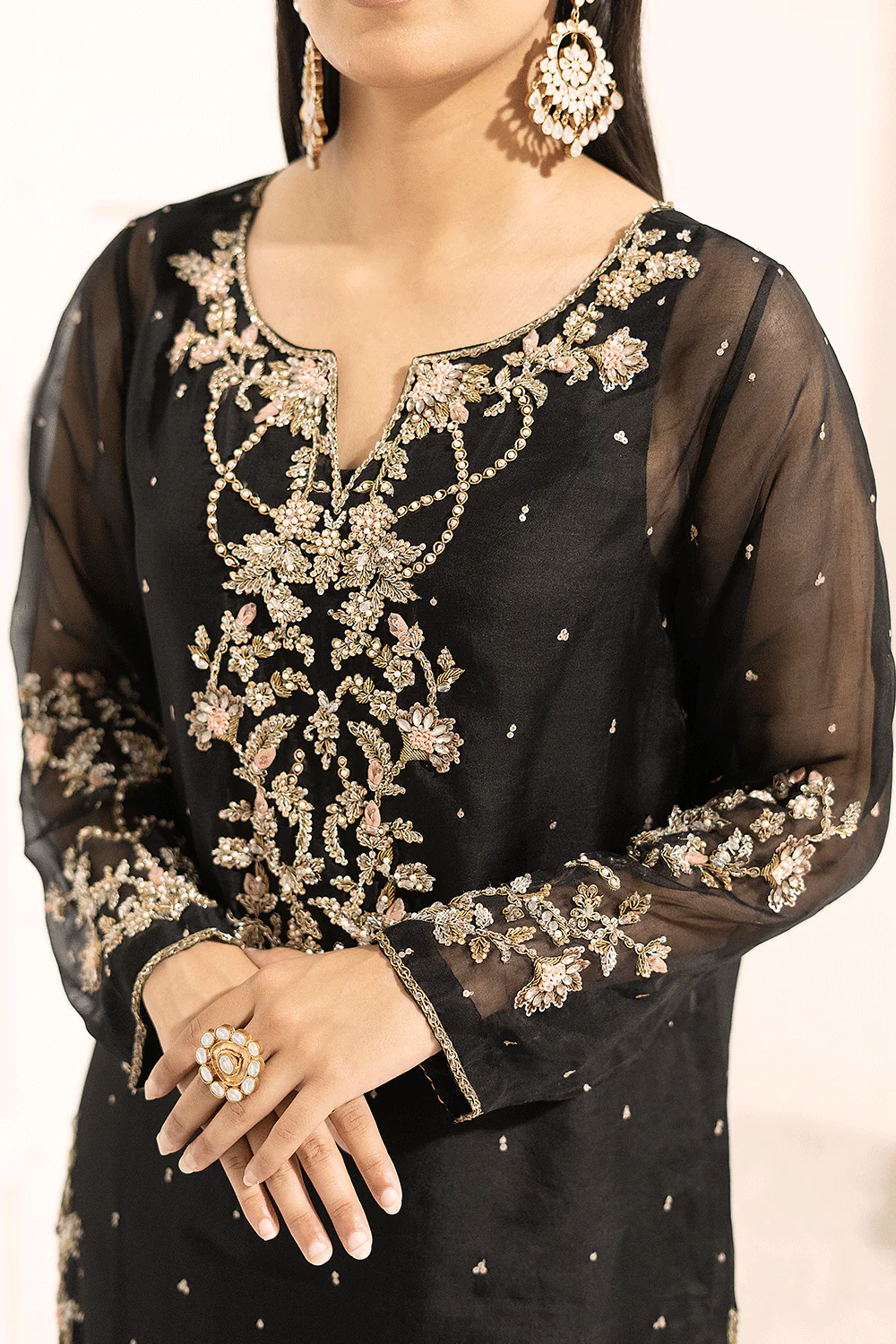 LAILA  (SFBLK 5) - Image 3