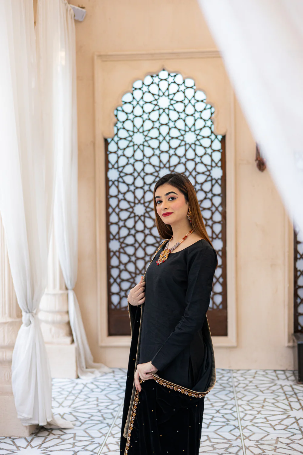 Velvet Shawl - Image 10