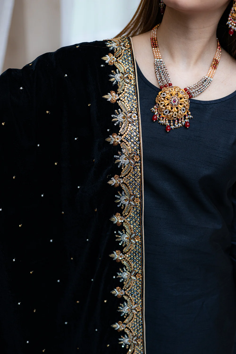 Velvet Shawl - Image 5